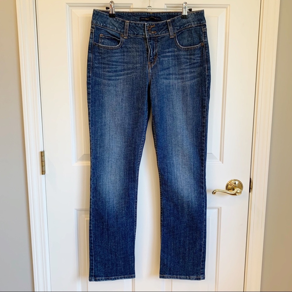 Levi’s Women's Slender Straight 526 Jeans